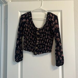 Long sleeve crop top